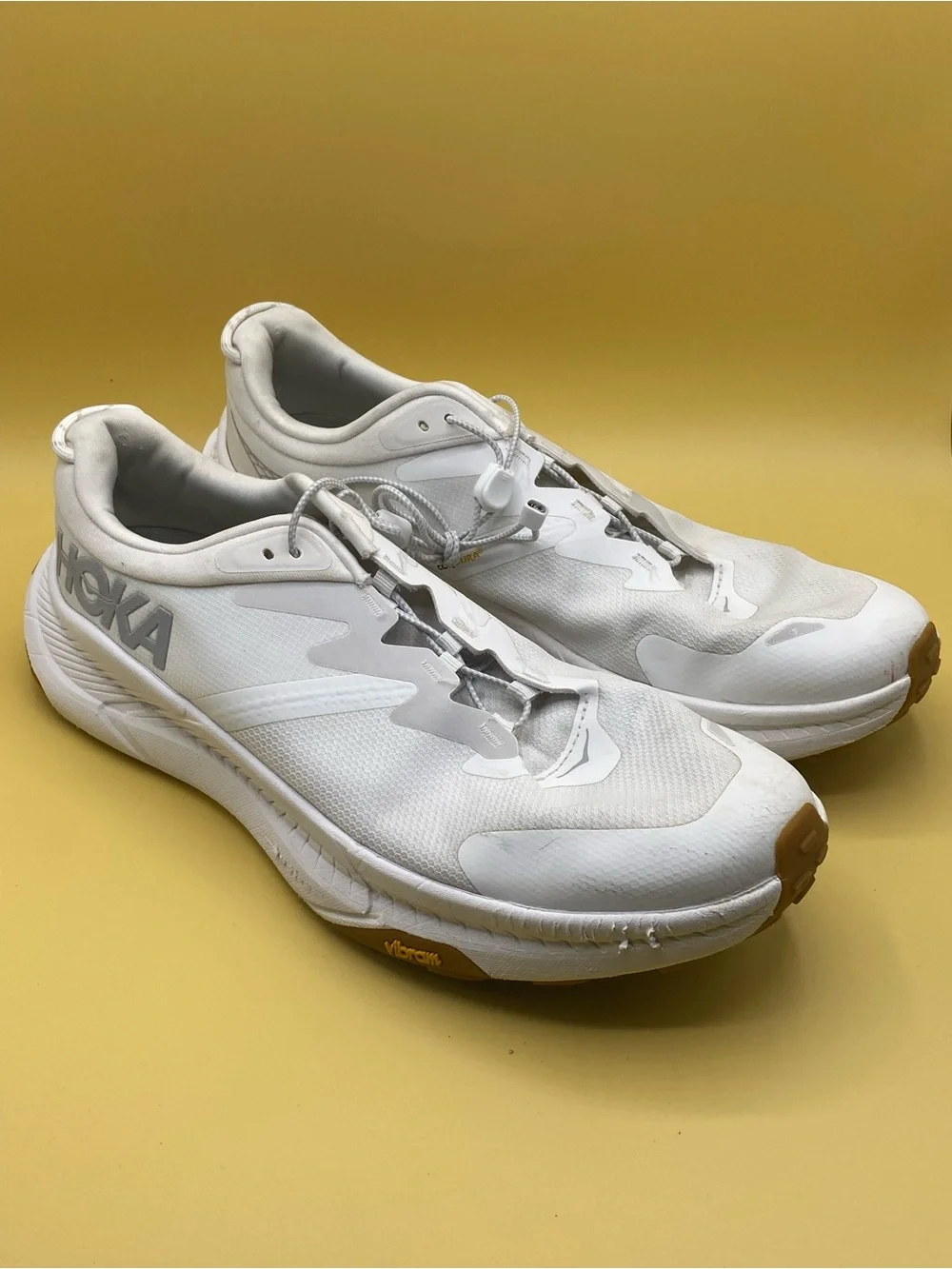 HOKA Transport lifestyle